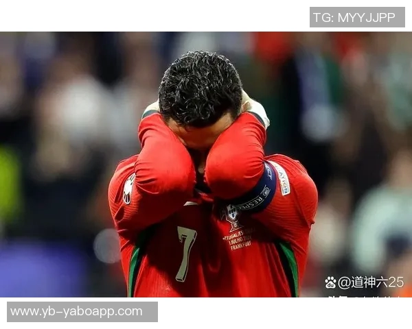 法媒报道库尔扎瓦加盟印尼超万隆队或将在亚冠二级对阵C罗